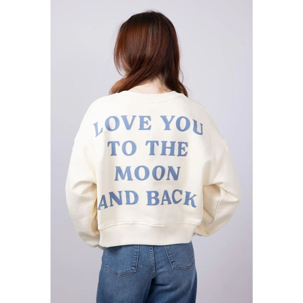 LE LIS Love You To The Moon And Back Sweatshirt for Women in Cream 🩸
